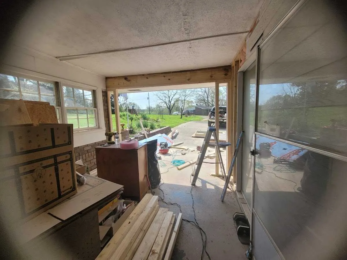 Air movers and dehumidifier for Drying & Dehumidification in Powdersville